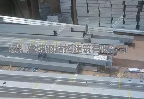 客戶花30萬建成的輕鋼別墅，優(yōu)美的外觀，坐擁山川美景(圖3)
