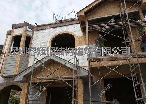 客戶花30萬建成的輕鋼別墅，優(yōu)美的外觀，坐擁山川美景(圖6)
