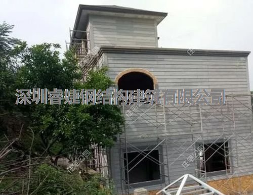 客戶花30萬建成的輕鋼別墅，優(yōu)美的外觀，坐擁山川美景(圖11)